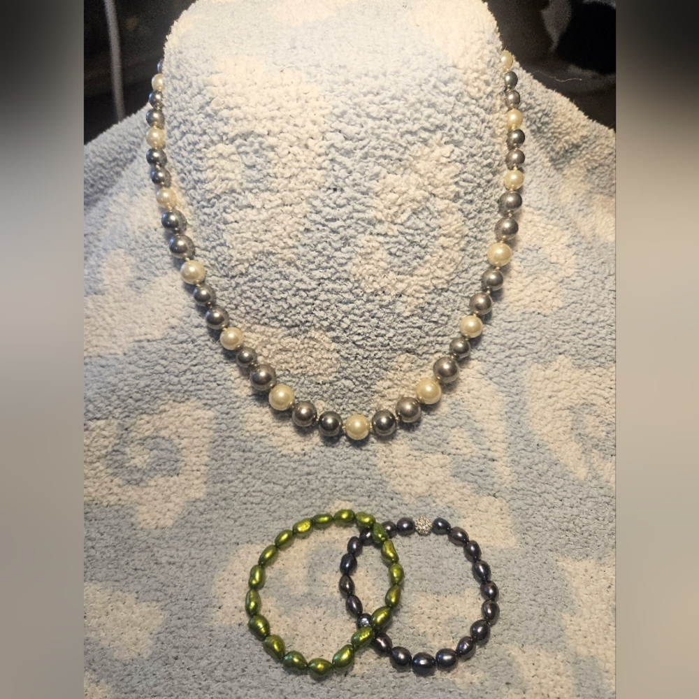 Vintage Honora Silver and White Pearl Necklace with 2 Bracelets